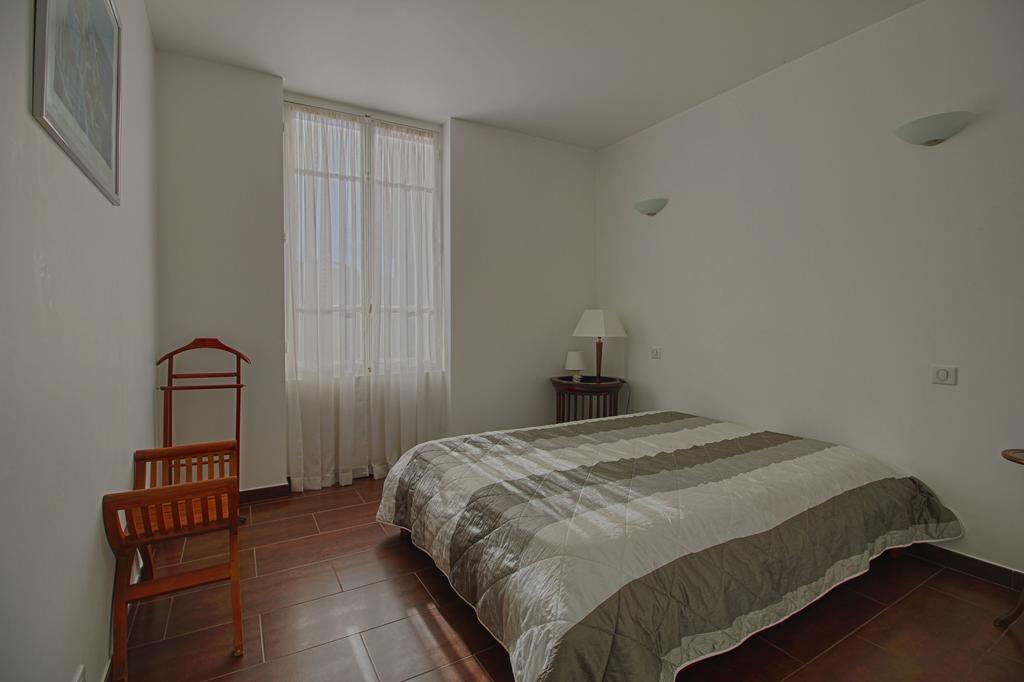 F3 Place Miot Apartment Ajaccio (Corsica)